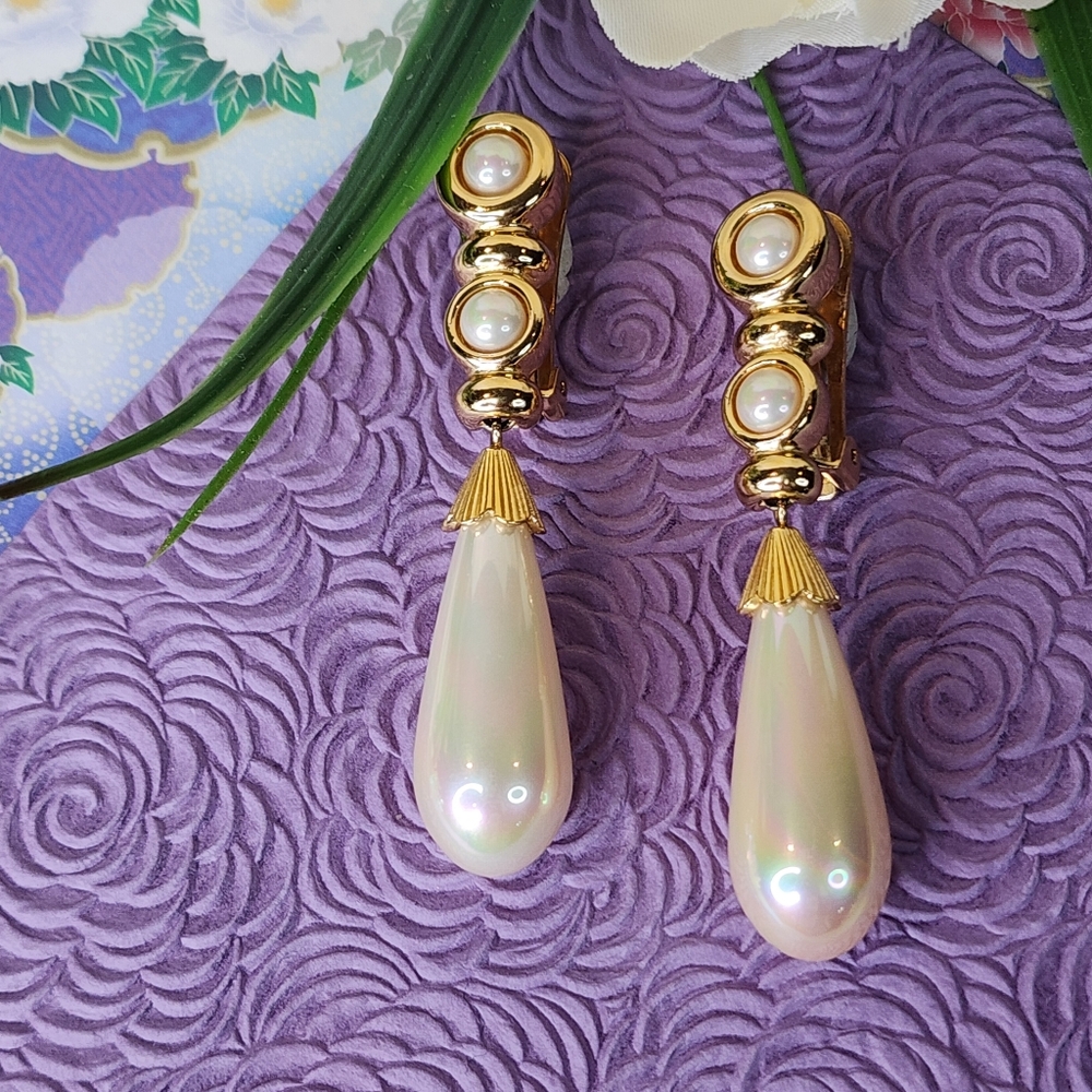 Christian Dior Vintage Clip-On Faux Pearl Drop Earrings - Picture 3 of 16